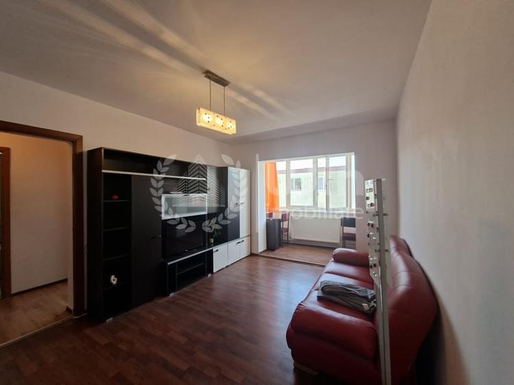 Apartament cu 2 camere semidecomandat, mobilat în Dâmbul Rotund