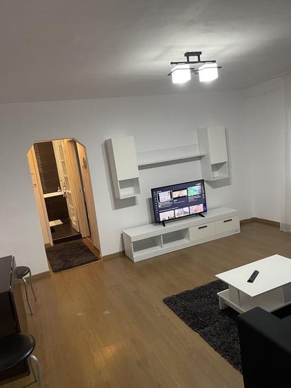 Apartament cu 2 camere decomandat în Rogerius