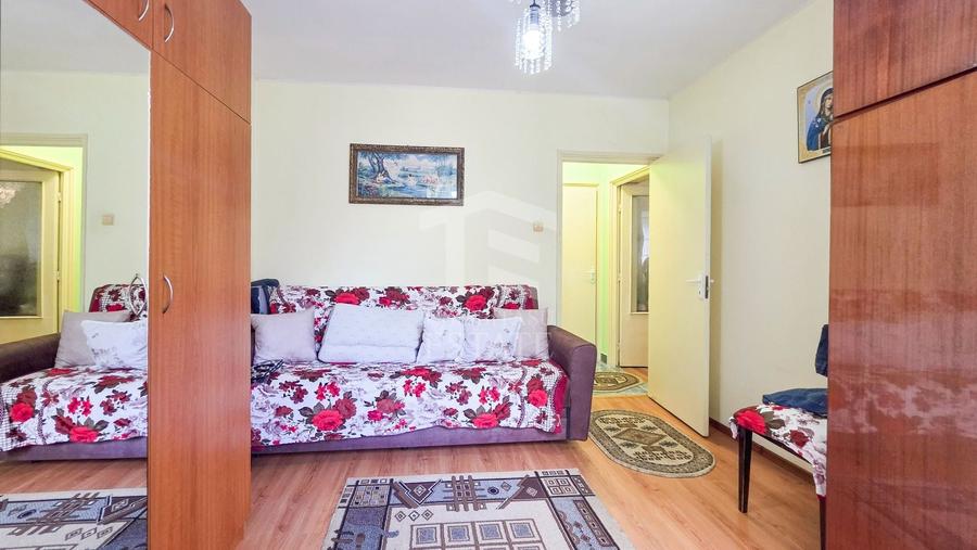 Apartament cu 2 camere semidecomandat, mobilat în Berceni