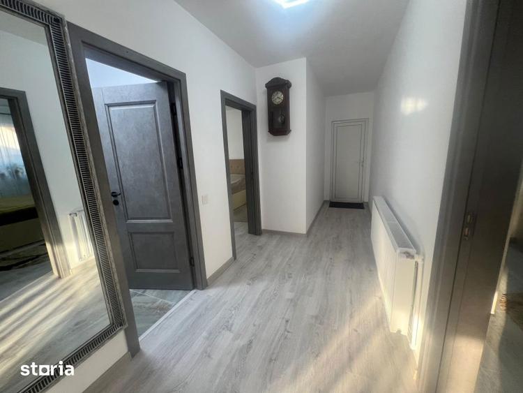 Casă cu 3 camere cu Canalizare în Central