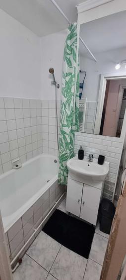 Garsonieră decomandată în Central