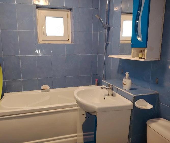 Apartament cu 2 camere decomandat în Micro 17