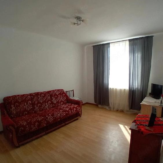 Apartament cu 2 camere decomandat în Horia