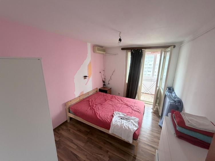 Apartament cu 3 camere semidecomandat, mobilat în Lujerului