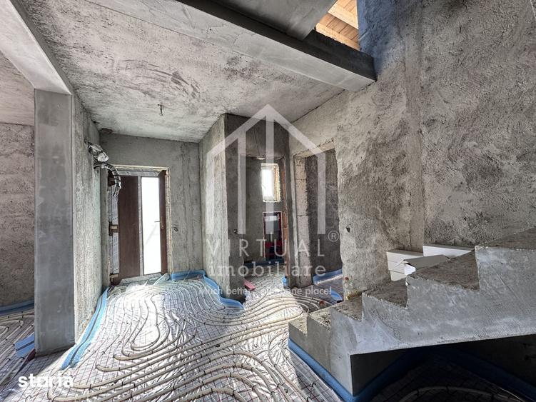 Casă cu 4 camere cu Teren 243 Mp în Tineretului