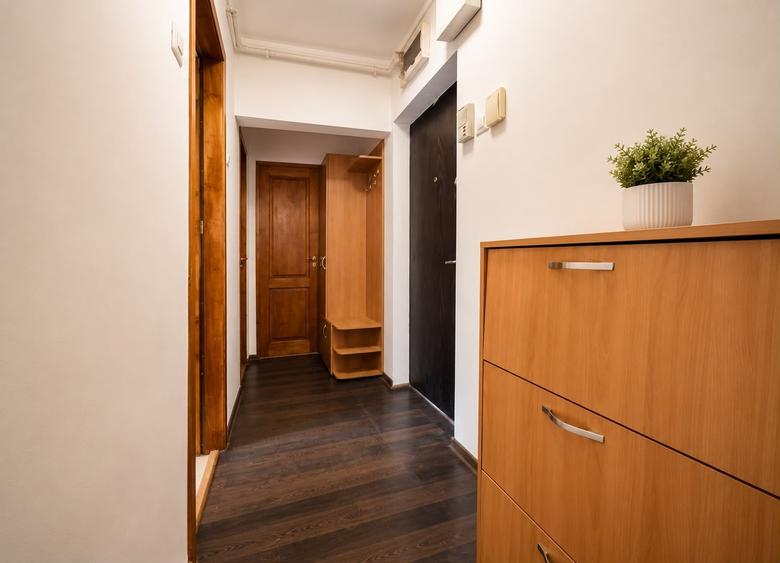 Apartament cu 4 camere în Tomis Nord