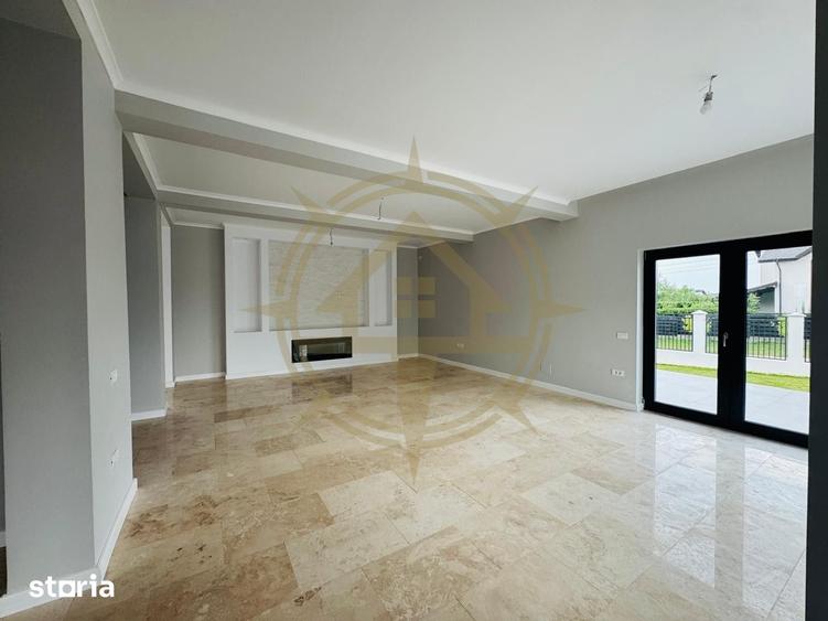 Casă cu 5 camere cu Teren 650 Mp în Crevedia