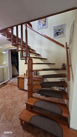 Casă cu 5 camere cu Teren 1300 Mp în Central