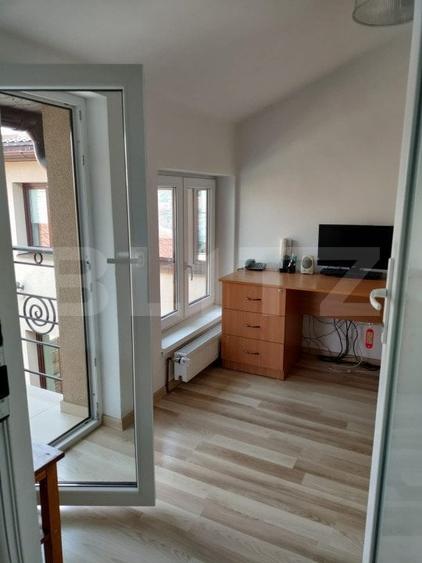 Birou, de 200 mp, în Gruia
