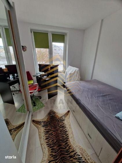 Apartament cu 3 camere decomandat în Independenței