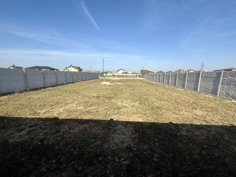 Teren intravilan 577mp,imprejmuit,dubla deschidere-Damila/str.Lamaitei - 5