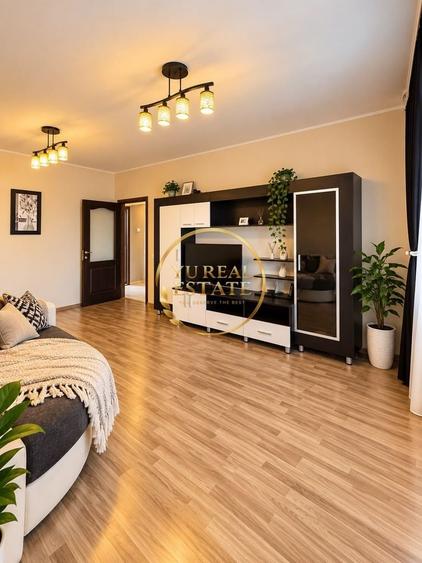Apartament cu 4 camere decomandat în Viile Noi