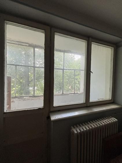 Apartament cu 2 camere circular în Est