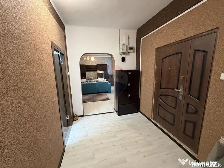 Casă cu 3 camere cu Teren 5000 Mp în Popești