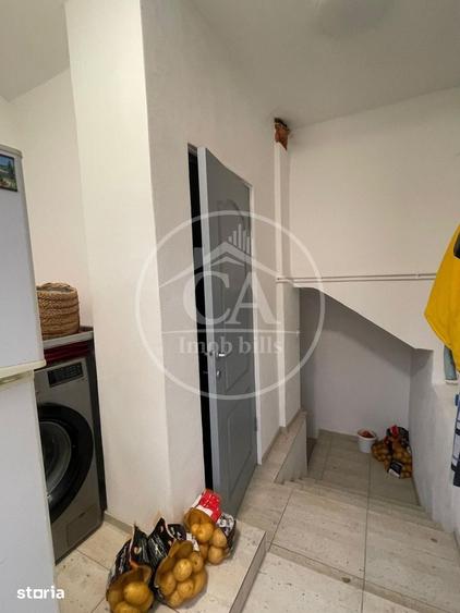 Casă cu 7 camere cu Teren 267 Mp în Nufărul