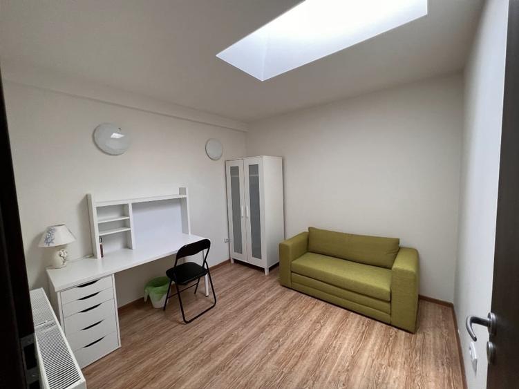 Apartament cu 4 camere decomandat, mobilat în 1 Mai