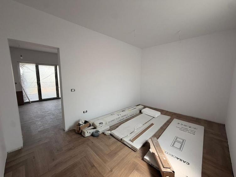 Casă cu 4 camere în Popoveni