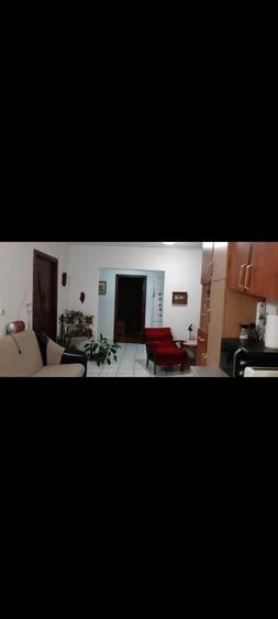 Apartament cu 3 camere decomandat în Exterior Vest