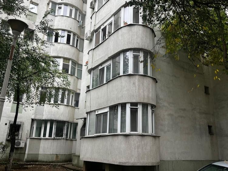 Garsonieră decomandată, mobilată în Pantelimon