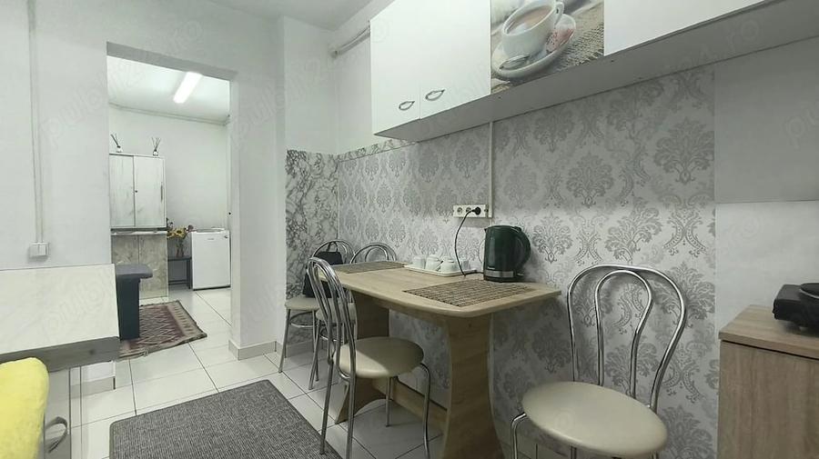 Apartament cu 2 camere decomandat în 22 Decembrie