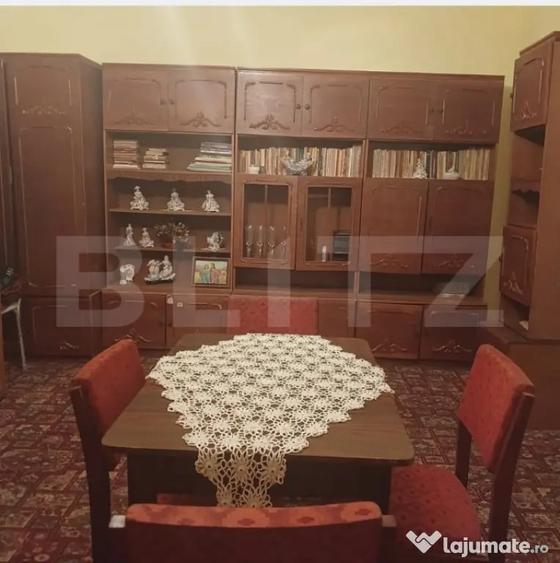 Casă cu 4 camere cu Teren 2795 Mp în Central