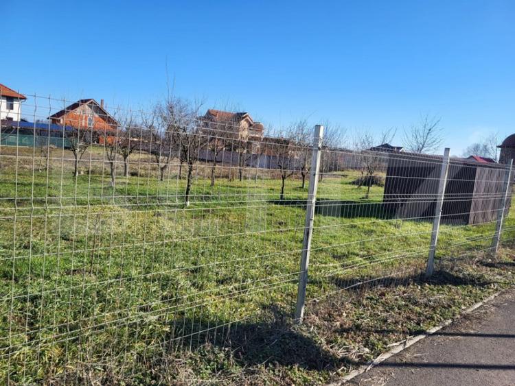 Teren intravilan de vanzare in zona Cionche?ti, 881mp. - 1