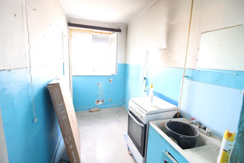 Apartament cu 2 camere decomandat în Micro 20