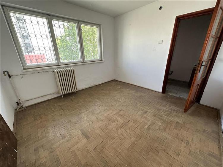 Apartament cu 2 camere semidecomandat în Zimbru