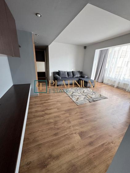 Apartament cu 2 camere semidecomandat, mobilat în Complex Studențesc