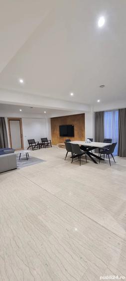 Apartament cu 2 camere decomandat în Curtea de Argeș