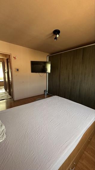 Apartament cu 3 camere în Tudor Vladimirescu