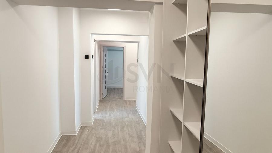 Apartament cu 4 camere nedecomandat, mobilat în P-ța Unirii