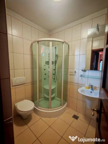 Casă cu 4 camere cu Teren 678 Mp în Europa