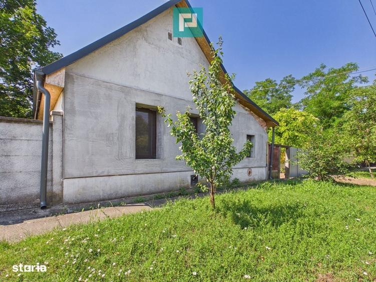 Casă cu 3 camere în Peregu Mic