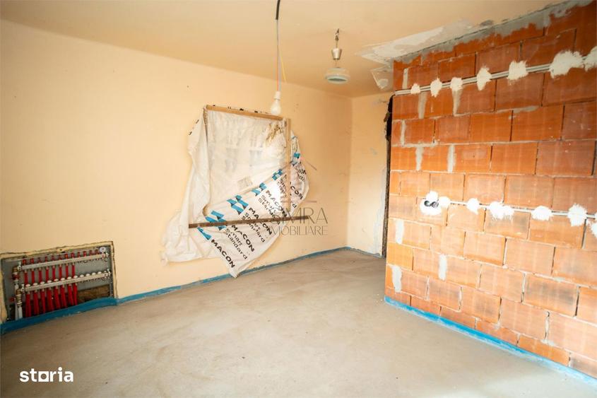Casă cu 3 camere cu Teren 2000 Mp în Tămășeu