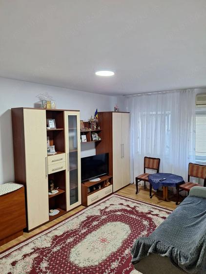 Apartament cu 2 camere decomandat în Tineretului