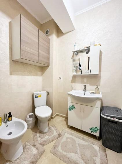 Apartament cu 3 camere semidecomandat, mobilat în Lunca Cetățuii