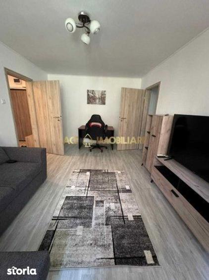 Apartament cu 2 camere, mobilat în Tei