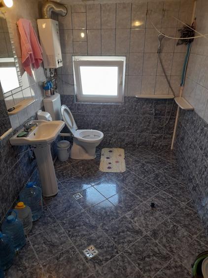Casă cu 3 camere în Central