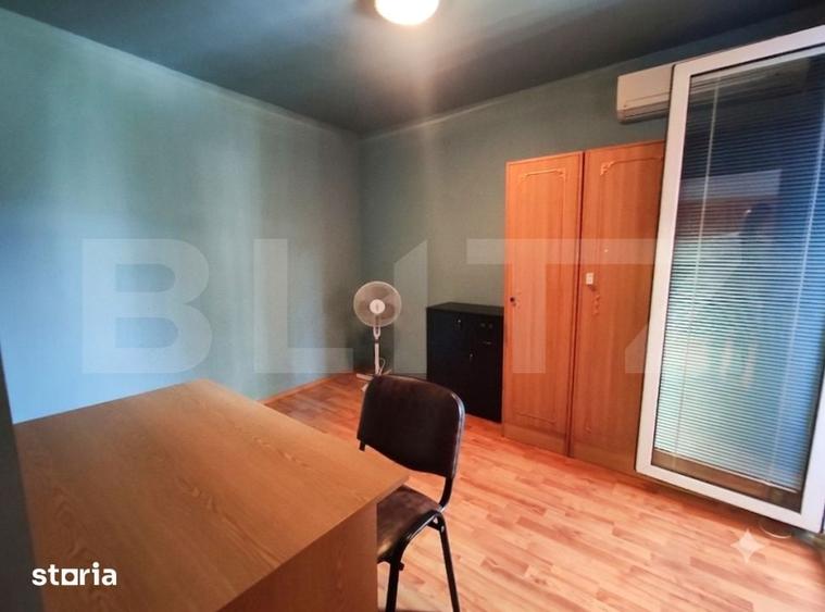 Apartament cu 3 camere semidecomandat în Micro 15
