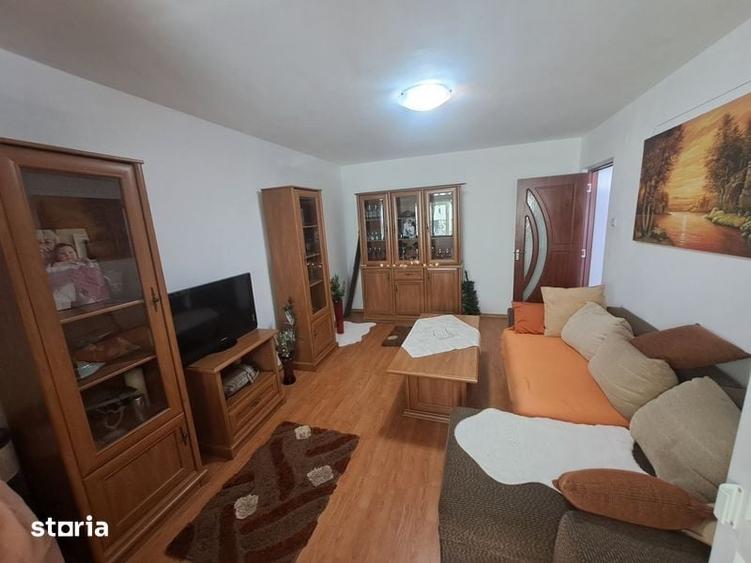Apartament cu 2 camere decomandat în Răcădău