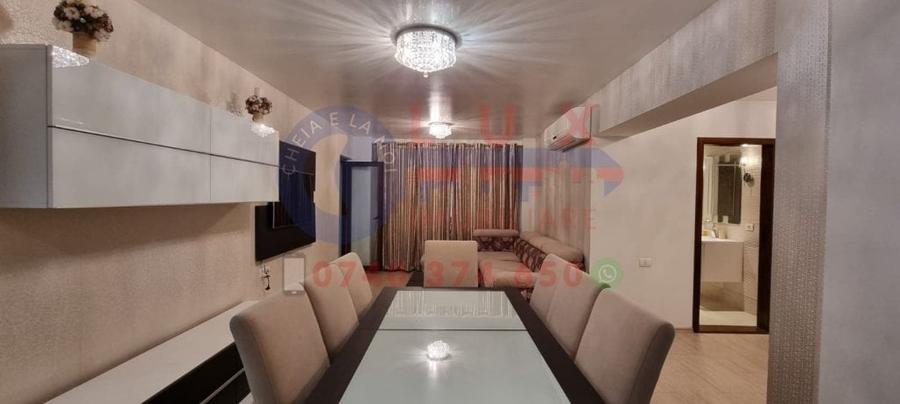 Apartament cu 5 camere decomandat în Ultracentral