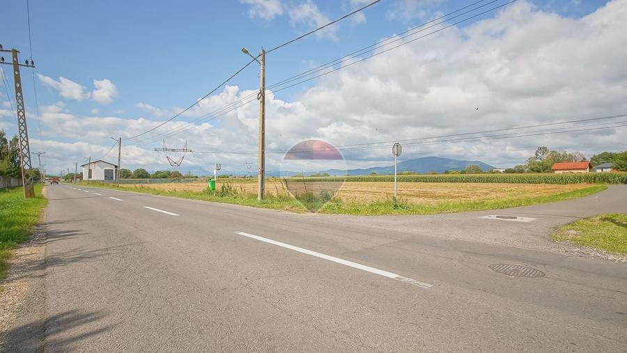 Teren Construcții intravilan de 800 mp, în Stupini