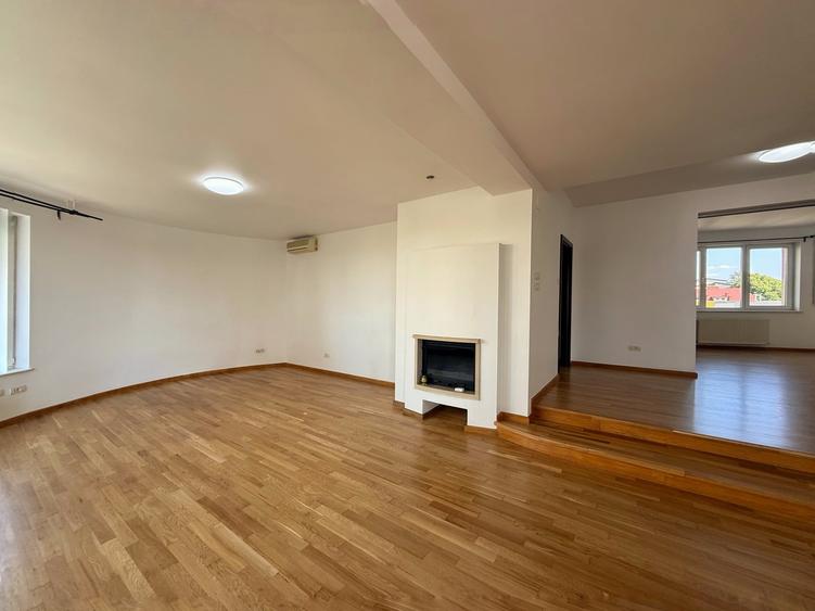 Apartament cu 3 camere decomandat, mobilat în Floreasca