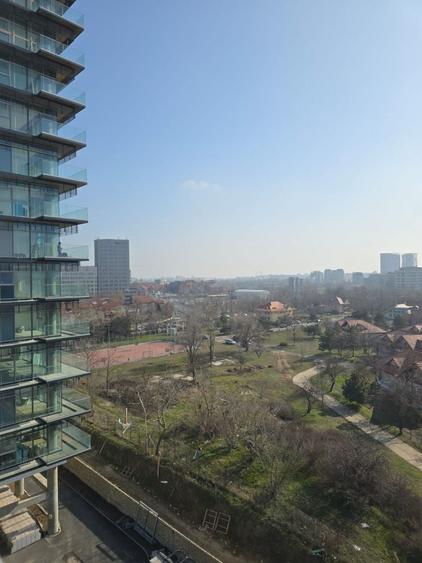 Apartament cu 3 camere decomandat în Floreasca