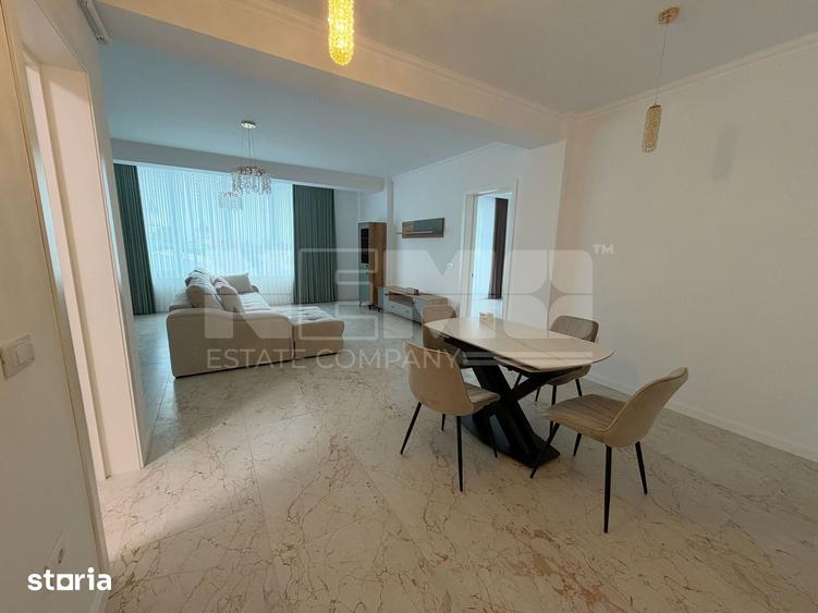 Apartament cu 3 camere semidecomandat în Central