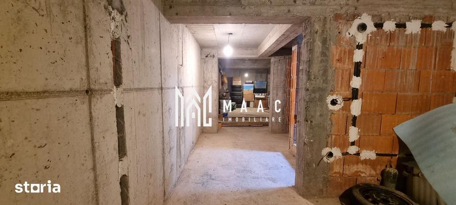 Casă cu 5 camere cu Teren 1200 Mp în Central