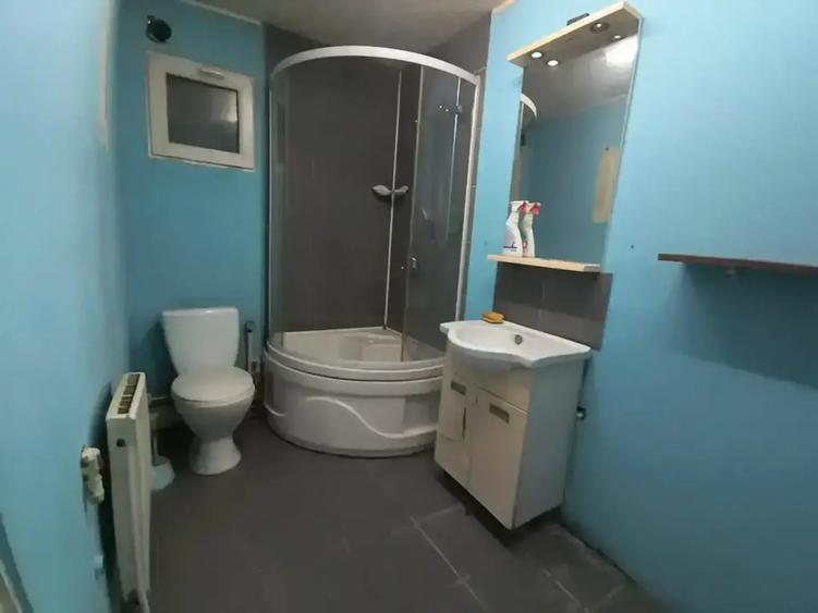 Casă cu 4 camere cu Canalizare în Domenii