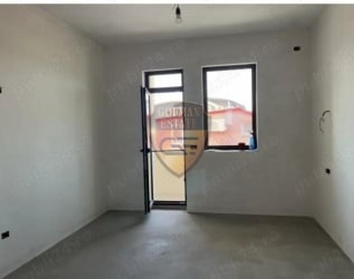 Apartament cu 3 camere decomandat, mobilat în Tomis III