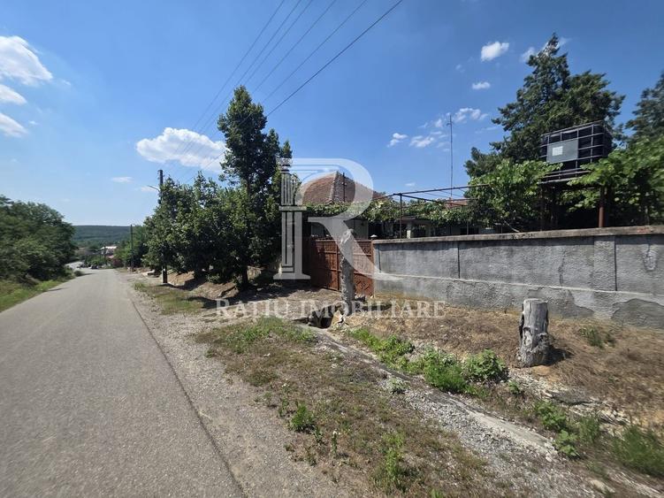 Casă individuală cu 2 camere cu Canalizare în Șumugiu
